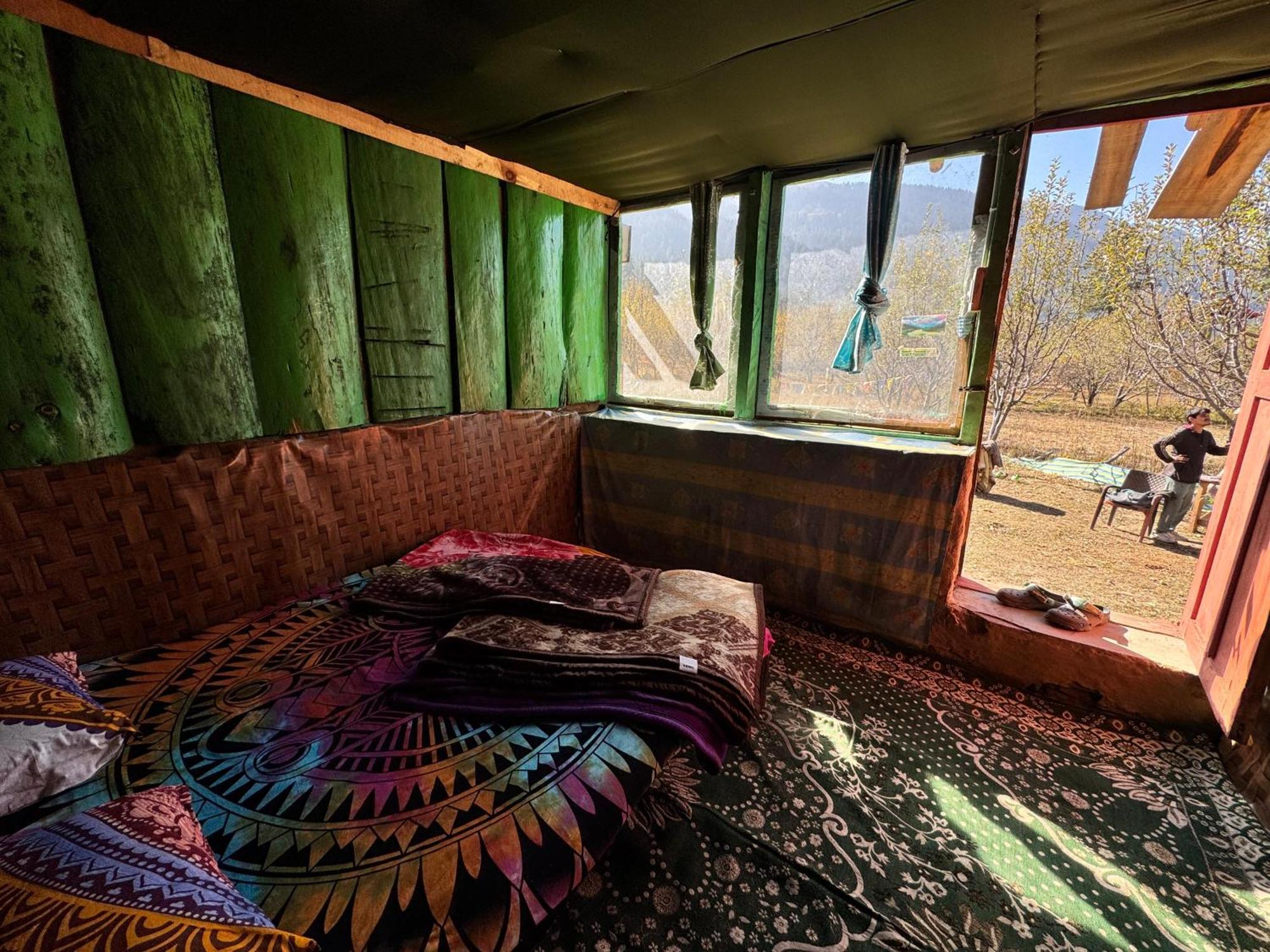 Hippy Hyde Kalga 호텔 Kalgha 외부 사진
